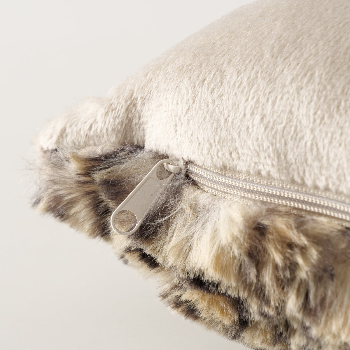Plüsch-Kissen Leony 48x30 cm | Boltze Home