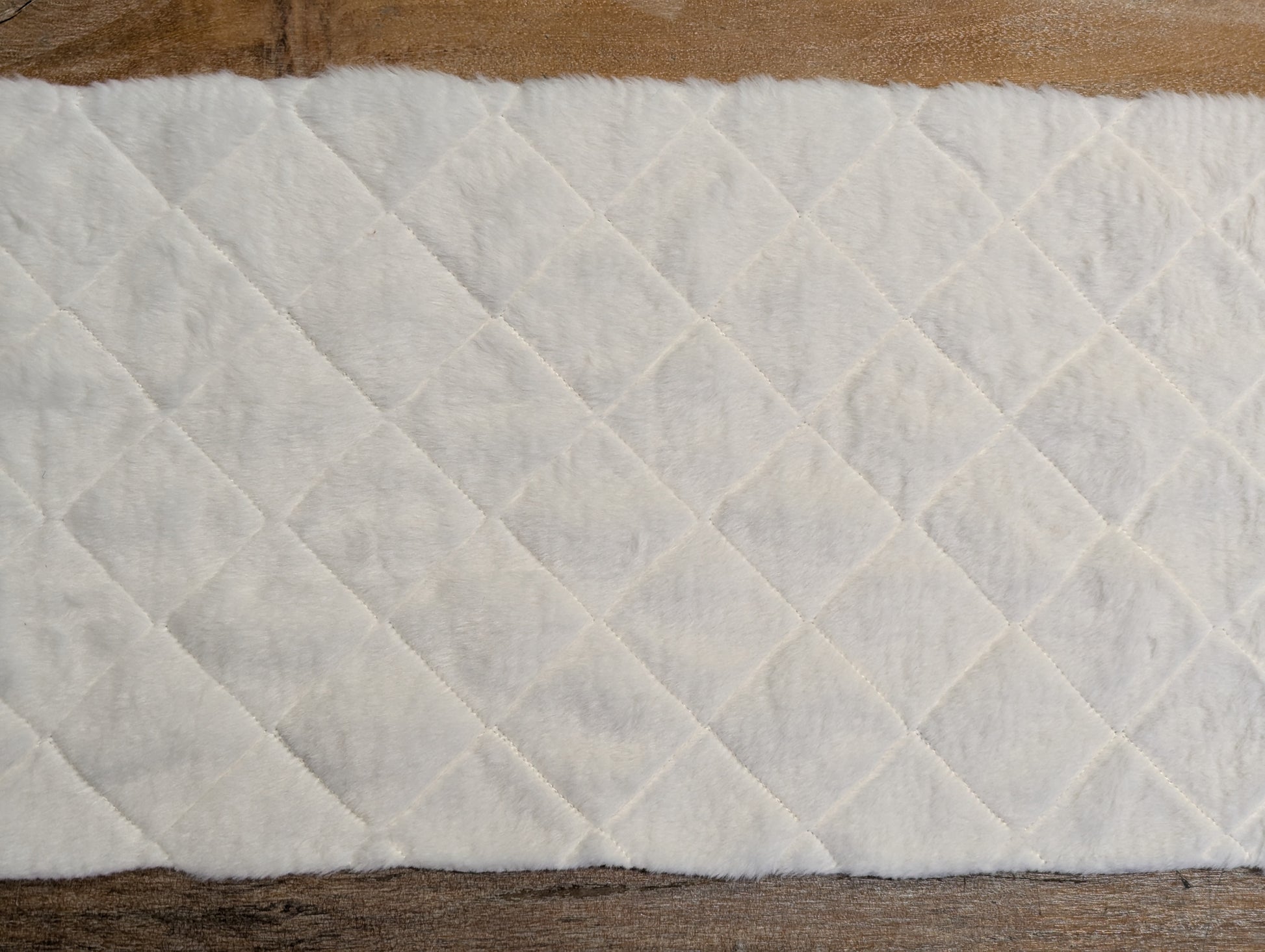 Detailansicht Tischläufer Bella 28x200 cm naturweiß 